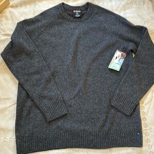 NWT Sherpa 100% merino wool men’s sweater